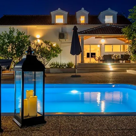 Villa Bellezza Milna  Exterior photo